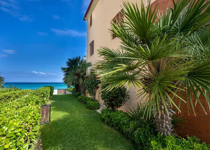 Villa Exceptional Beachfront Blue Cocoon Pefkochori