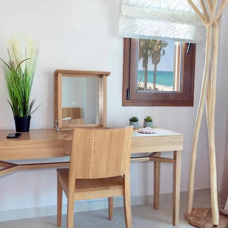 Exceptional Beachfront Blue Cocoon Villa