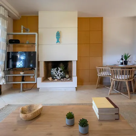 Exceptional Beachfront Blue Cocoon 别墅 佩科霍里